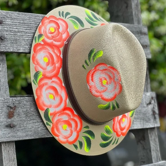 🆕 Hand-Painted Artisan Panama Hat Made in Mexico – Floral Design - Picture 2 of 6